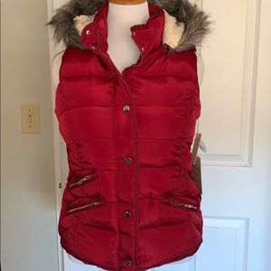 Final Winter Sale - NWT Sherpa lined hooded vest